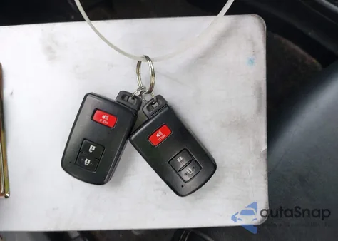 2017 Toyota Prius V Four z USA, uszkodzony, nr VIN JTDZN3EU2HJ056162